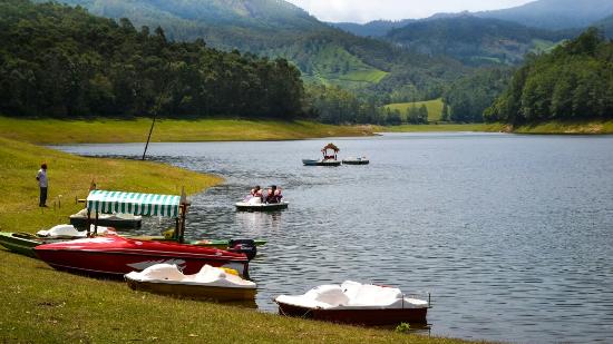 Munnar- Kumarakom-Kovalam Tour Package